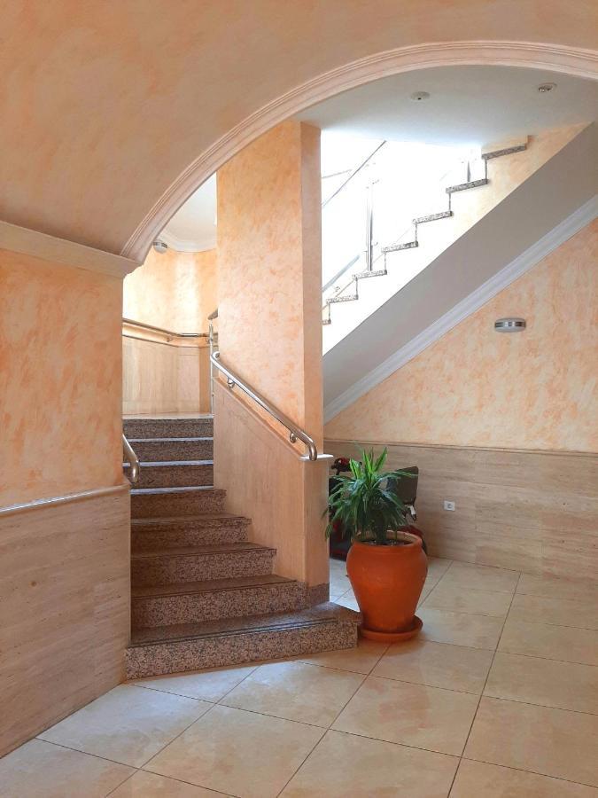 Perfectly Located Apartment With Pool 플라야데라스아메리카스 외부 사진